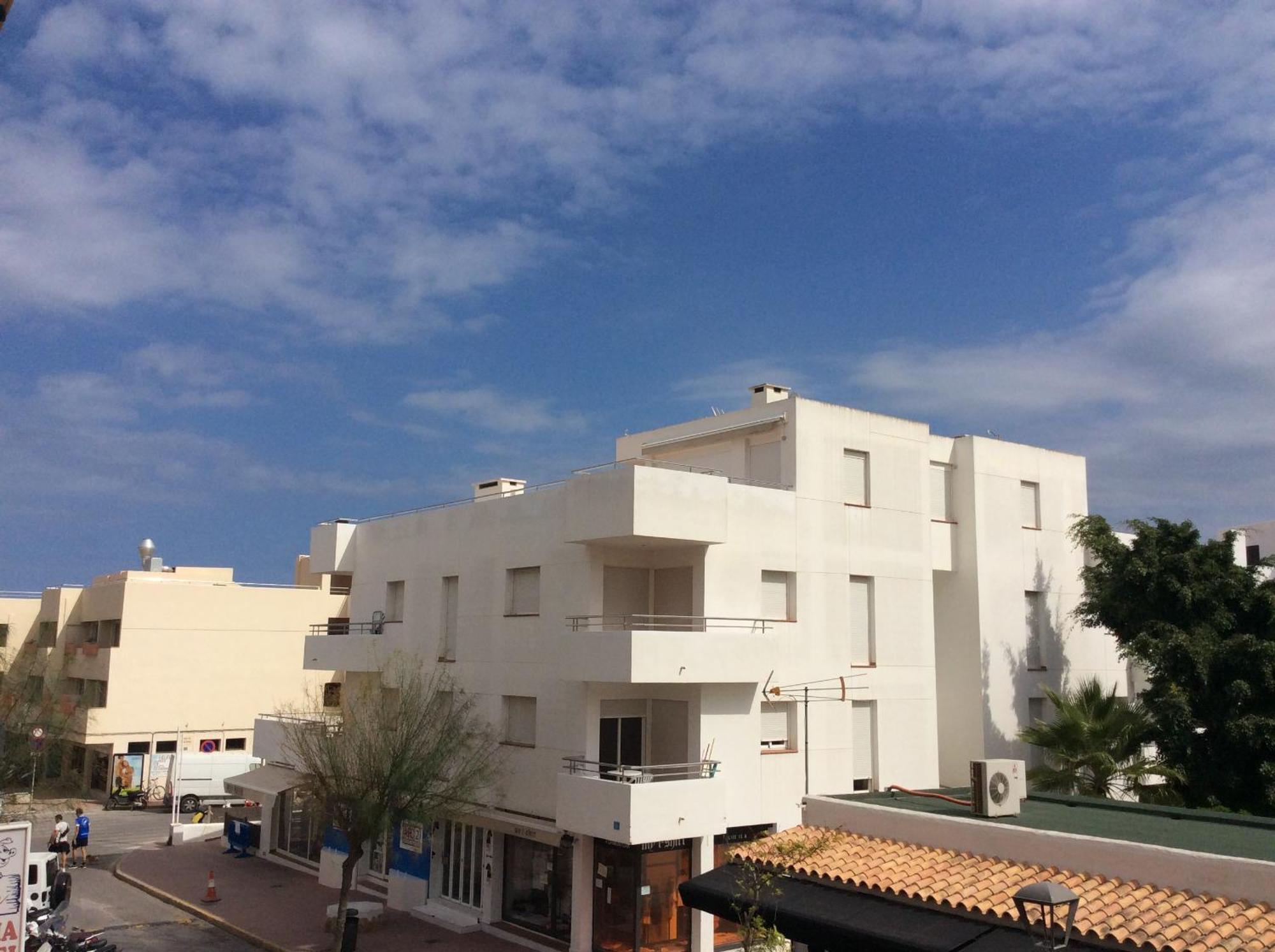 Es Pujols Vista Mare Apartment Luaran gambar
