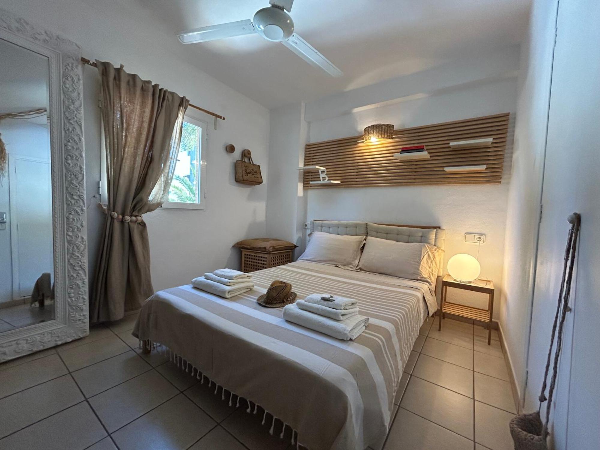 Es Pujols Vista Mare Apartment Luaran gambar