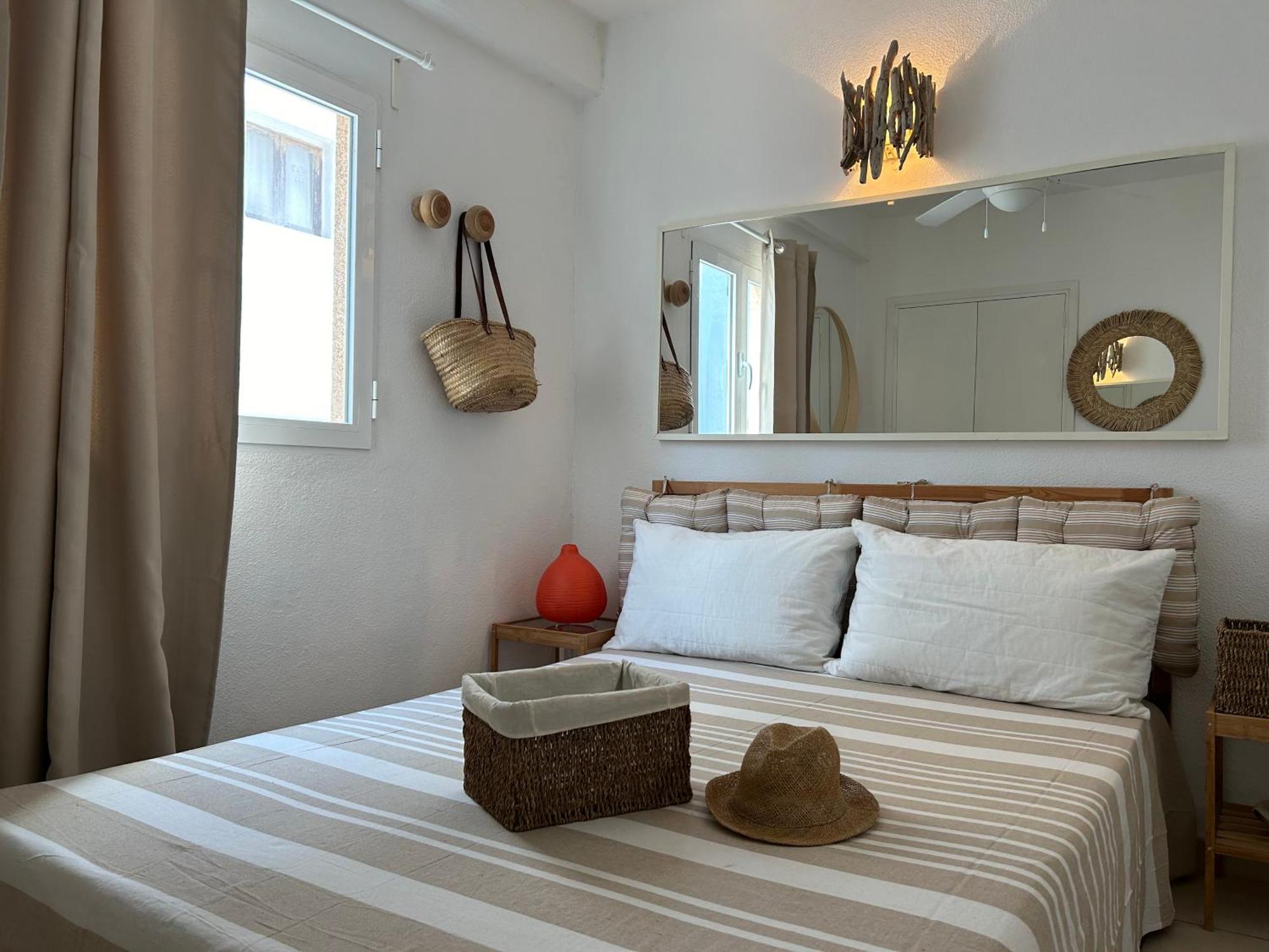 Es Pujols Vista Mare Apartment Luaran gambar