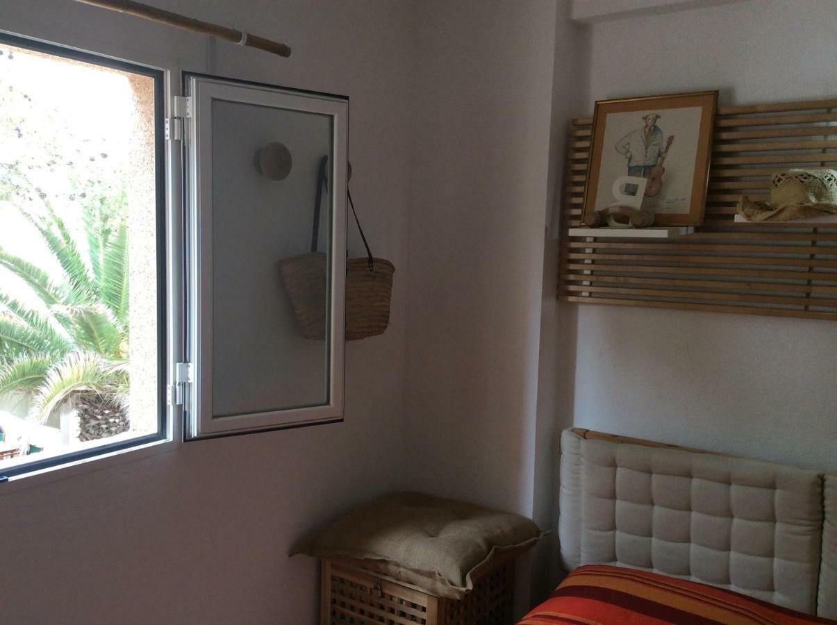 Es Pujols Vista Mare Apartment Luaran gambar